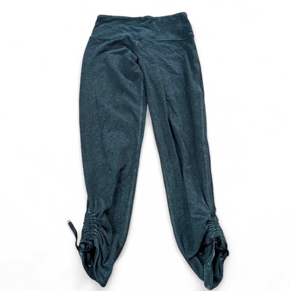 Lululemon Ebb And Flow Capri Heather Gray cropped leggings 2